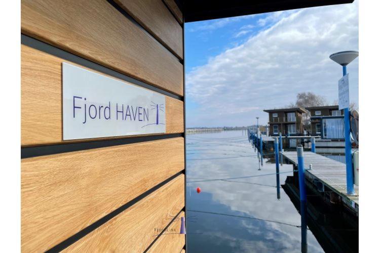 Hausboot Fjord Haven Mit Biosauna In Barth Eksteriør billede